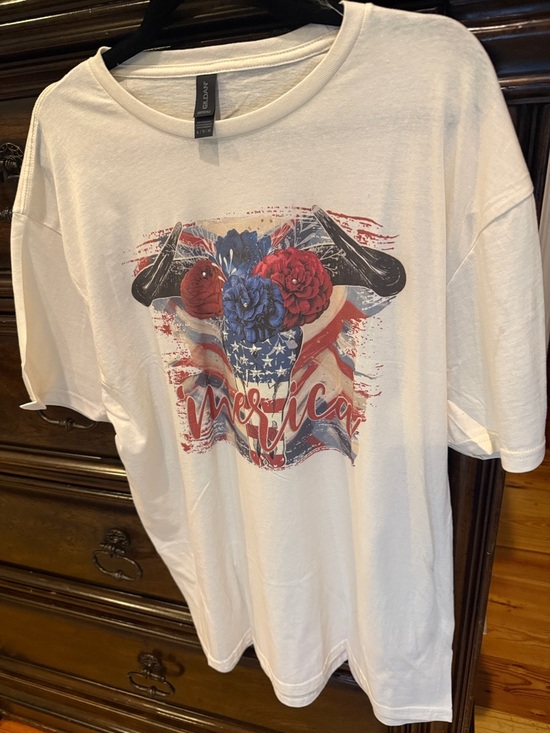 J Coon Tops - White Graphic 'Merica' Tee with Patriotic Skull and Flowers and Bling.